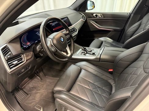 Used 2023 BMW X5 xDrive40i AWD/4WD image 2