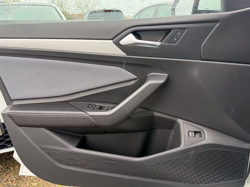 New 2026 Volkswagen Jetta SE image 13