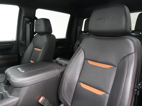 Used 2024 GMC Sierra 2500 AT4 w/ AT4 Preferred Package AWD/4WD image 12