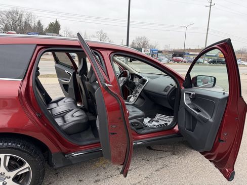 Used 2013 Volvo XC60 T6 image 16