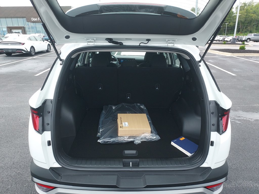 New 2026 Hyundai Tucson SE FWD image 9