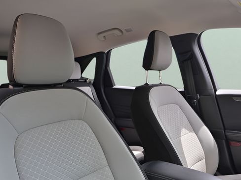 Used 2023 Ford Escape Active AWD/4WD image 18