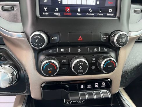 Used 2021 RAM 1500 Laramie AWD/4WD image 26