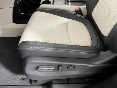 New 2026 Honda Odyssey Elite image 11