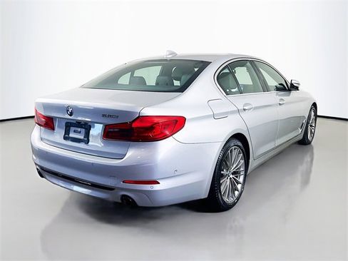 Used 2019 BMW 530i w/ Convenience Package image 8