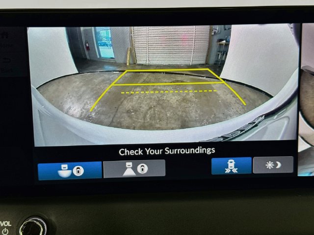 Used 2026 Honda Pilot Touring image 16