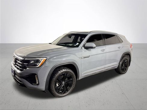 Certified 2024 Volkswagen Atlas Cross Sport SEL Premium R-Line image 2