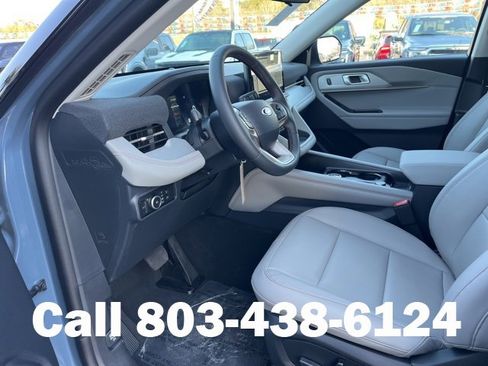 New 2026 Ford Explorer Active w/ Active Comfort Package image 6