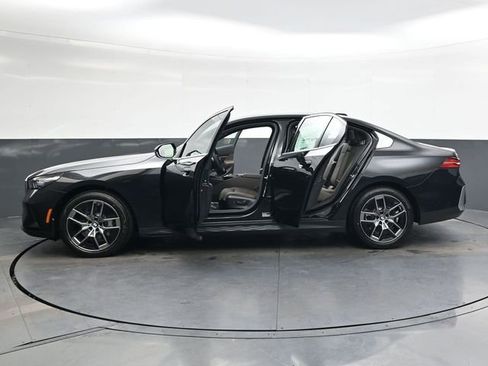 New 2026 BMW 530i xDrive w/ Premium Package AWD/4WD image 35