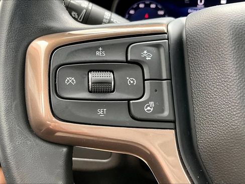 Used 2023 Chevrolet Tahoe High Country AWD/4WD image 12