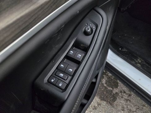 New 2026 Jeep Grand Cherokee L 4WD image 10