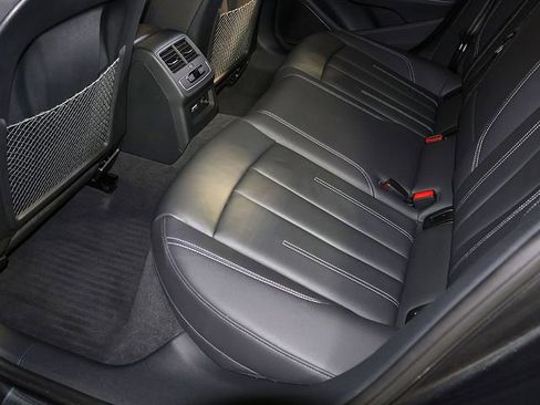 Used 2023 Audi A4 2.0T Premium Plus w/ Premium Plus Package AWD/4WD image 31