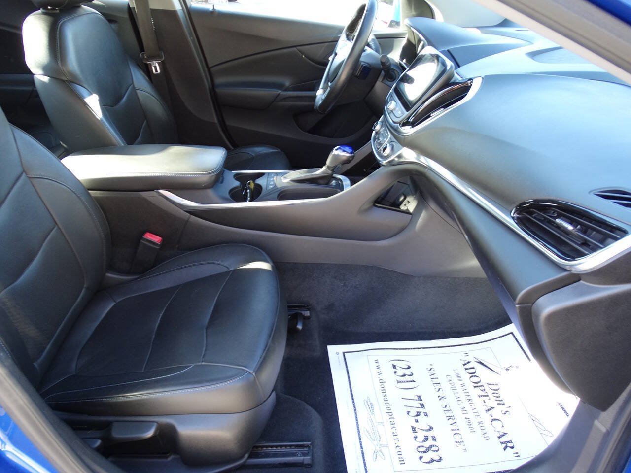 Used 2018 Chevrolet Volt Premier FWD image 35