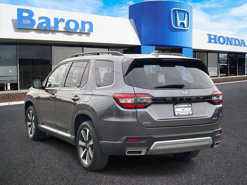 Used 2024 Honda Pilot Elite image 4