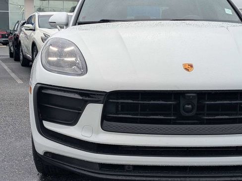 Used 2023 Porsche Macan Turbo AWD/4WD image 9