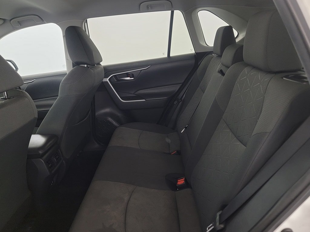 Used 2021 Toyota RAV4 XLE FWD image 13