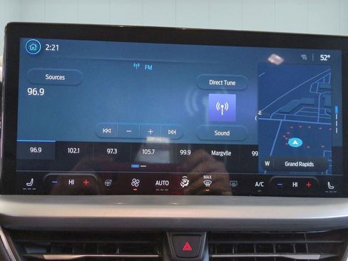 Used 2024 Ford Escape Platinum image 23