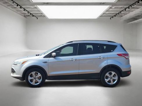 Used 2014 Ford Escape SE w/ Equipment Group 201A AWD/4WD image 2