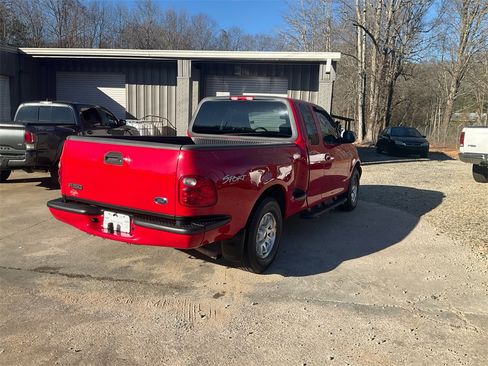 Used 2003 Ford F150 XLT image 5