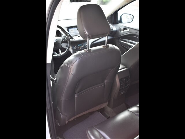 Used 2019 Ford Escape SEL FWD image 20