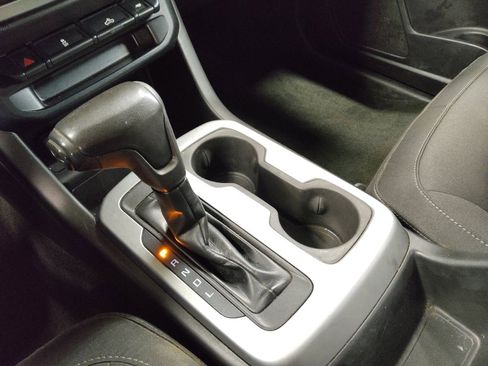 Used 2019 Chevrolet Colorado LT RWD image 26