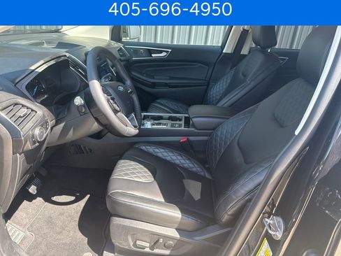 Used 2024 Ford Edge Titanium AWD/4WD image 10