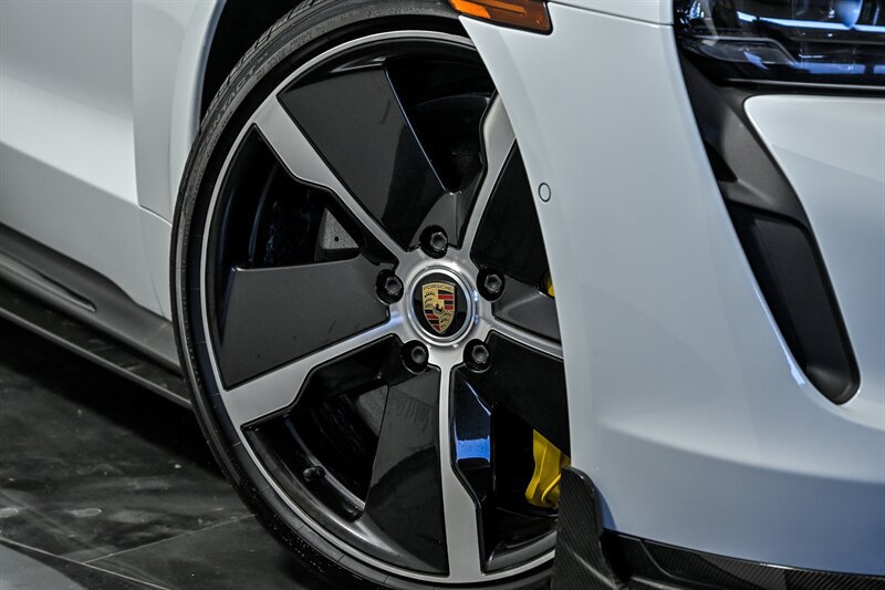 Used 2020 Porsche Taycan Turbo S AWD/4WD image 3