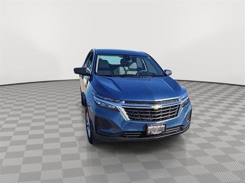 Used 2024 Chevrolet Equinox LS w/ Driver Confidence II Package image 2