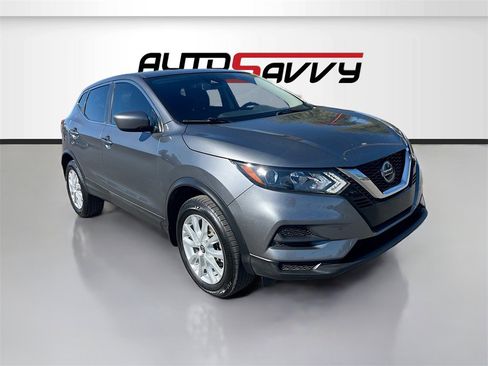 Used 2020 Nissan Rogue Sport S w/ Appearance Package image 1