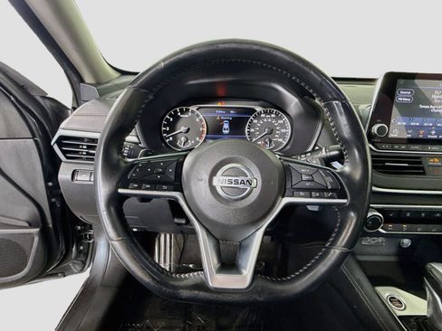 Used 2019 Nissan Altima 2.5 SR w/ SR Premium Package AWD/4WD image 13