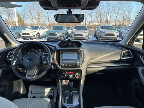Used 2023 Subaru Forester Premium image 12