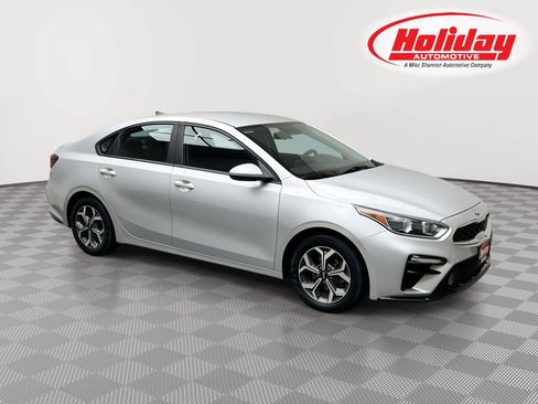 Used 2019 Kia Forte LXS FWD image 1