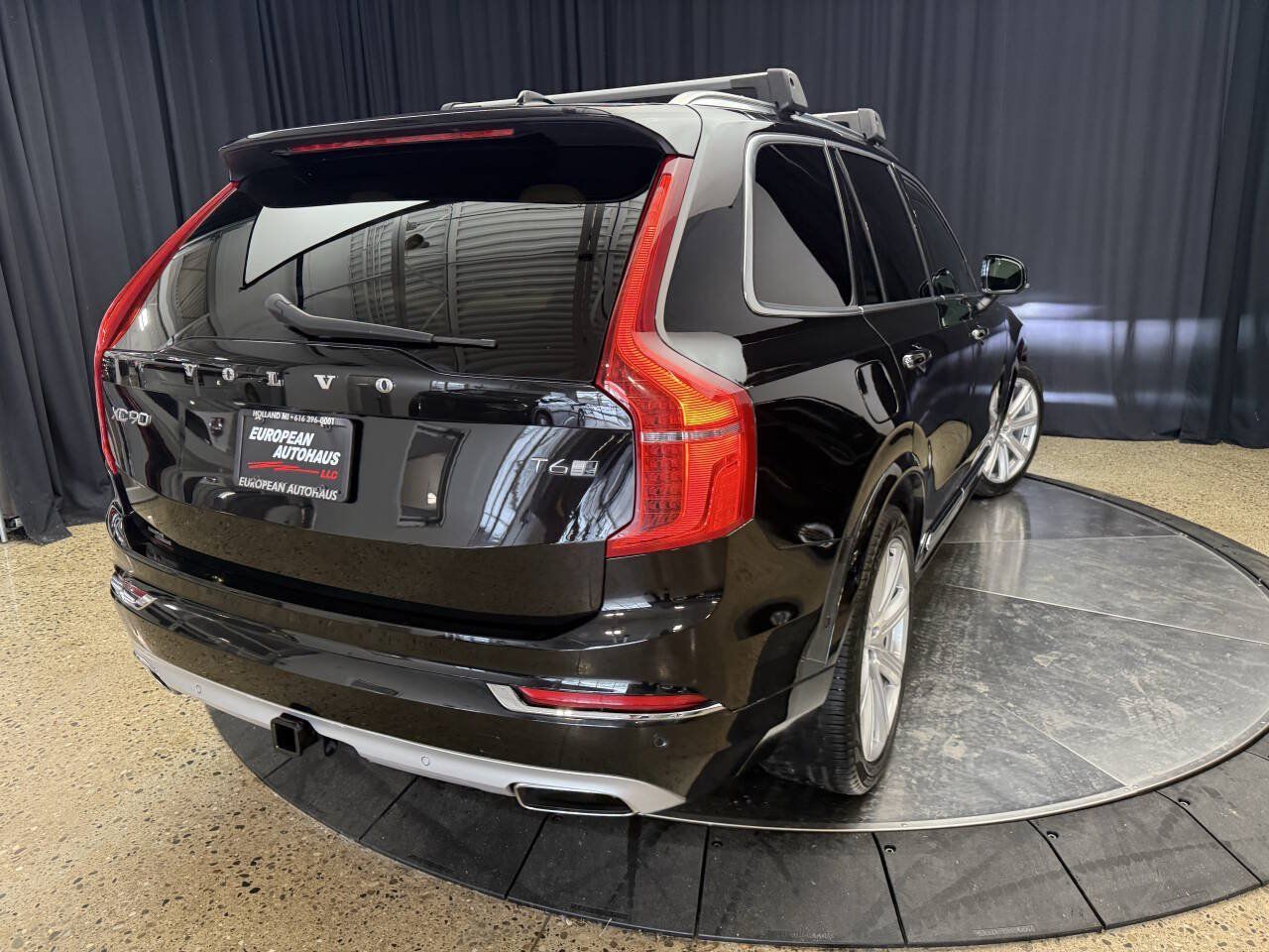 Used 2016 Volvo XC90 T6 AWD/4WD image 8