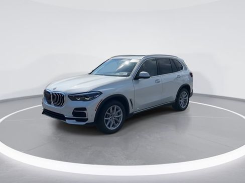 Used 2022 BMW X5 sDrive40i w/ Parking Assistance Package RWD image 3