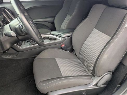 Used 2022 Dodge Challenger R/T image 15