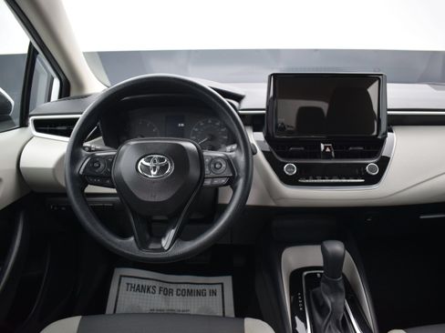 Used 2025 Toyota Corolla LE w/ Convenience Package FWD image 14