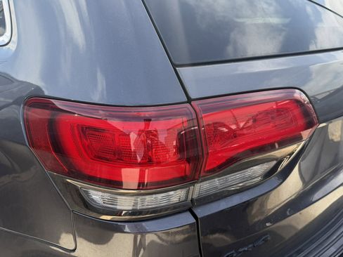Used 2016 Jeep Grand Cherokee High Altitude AWD/4WD image 7