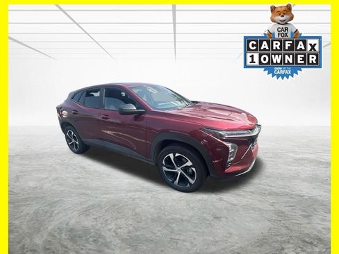 Used 2024 Chevrolet Trax RS FWD image 1