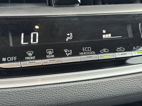 Used 2024 Toyota Corolla LE FWD image 30