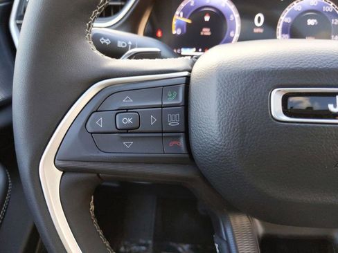 New 2025 Jeep Grand Cherokee L Laredo w/ Luxury Tech Group I RWD image 24
