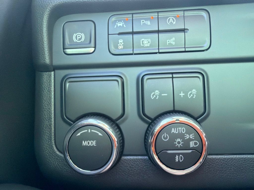 New 2026 Chevrolet Tahoe LT w/ Comfort Package RWD image 31
