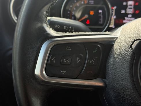 Used 2021 Jeep Wrangler Unlimited Sahara image 33