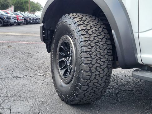 Used 2023 Ford F150 Raptor w/ Raptor Carbon Fiber Package AWD/4WD image 32