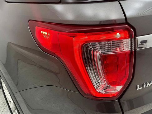 Used 2017 Ford Explorer Limited w/ Equipment Group 301A image 41