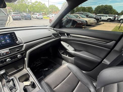 Used 2022 Honda Accord Sport image 18