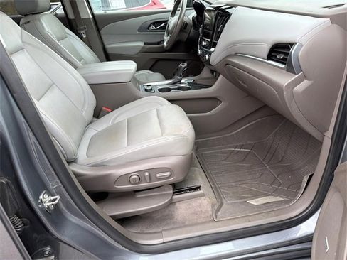 Used 2019 Chevrolet Traverse Premier w/ Driver Confidence II Package image 13