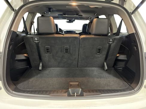 Used 2020 Honda Pilot Touring image 12