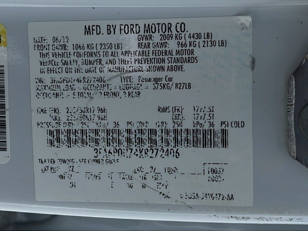 Used 2019 Ford Fusion SE FWD image 22