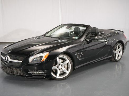 Used 2014 Mercedes-Benz SL 550 image 1