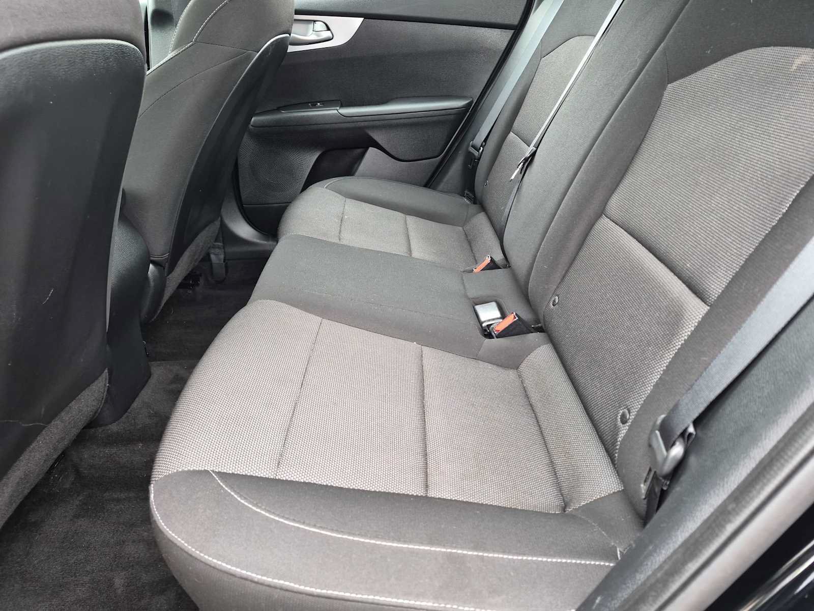 Used 2022 Kia Forte LXS FWD image 19